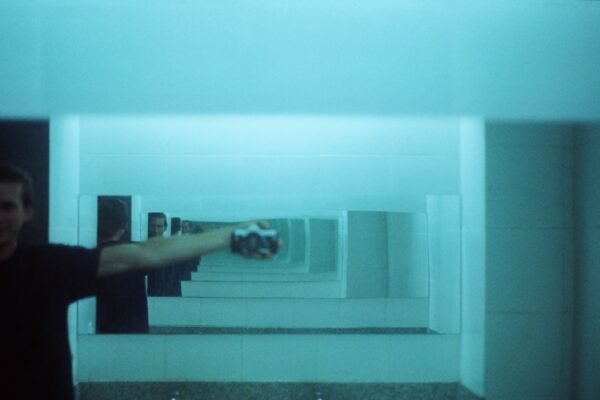 dreams about public bathrooms