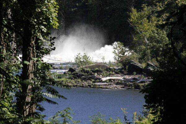 dream about waterfall