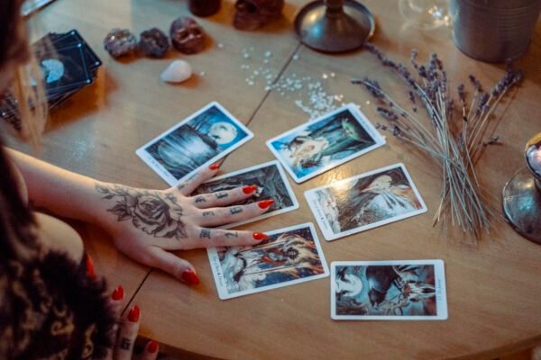 dreaming about tarot cards reading