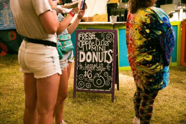 dream about waiting in line